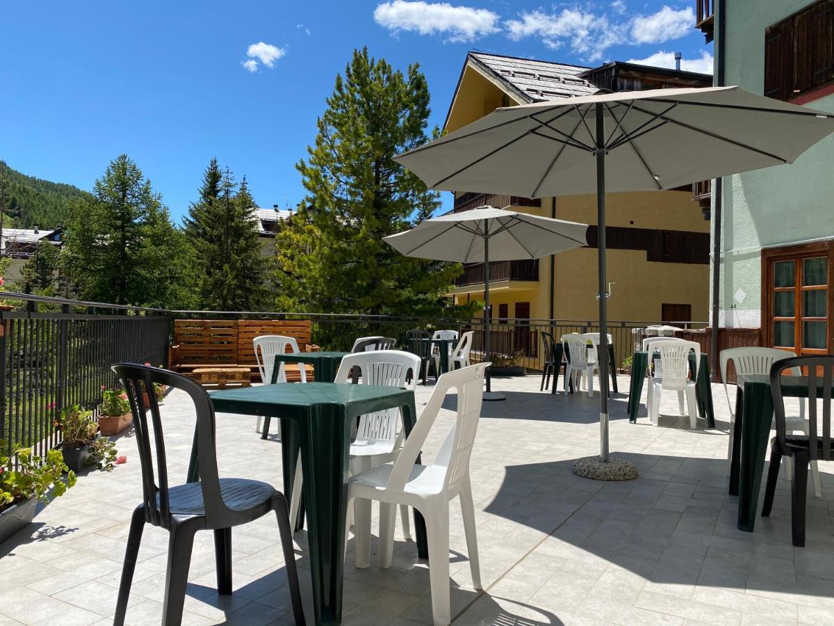Chalet Della Luna Claviere Exterior foto